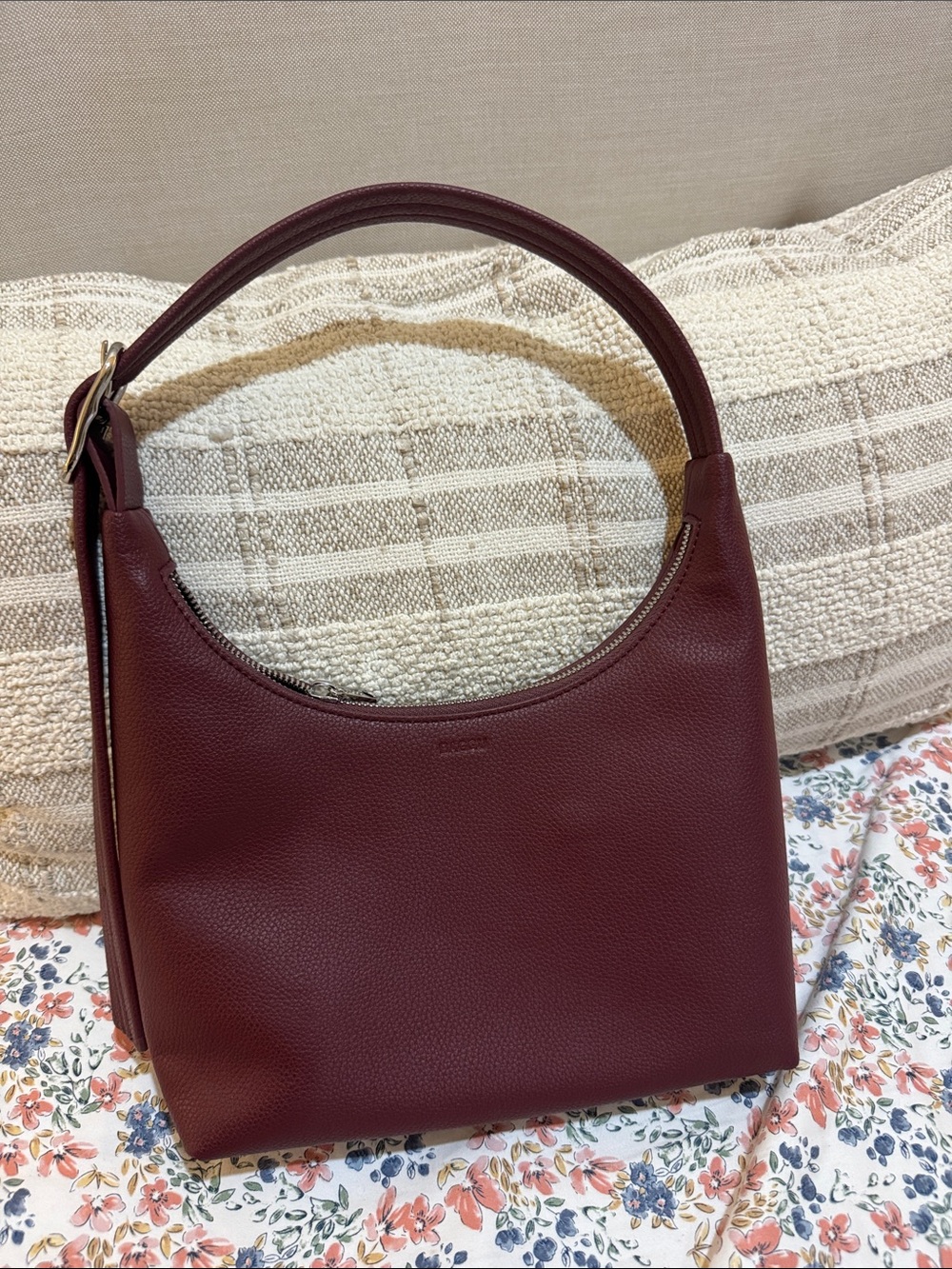BAGGU Women’s Structured Shoulder Bag in Deep Burgundy